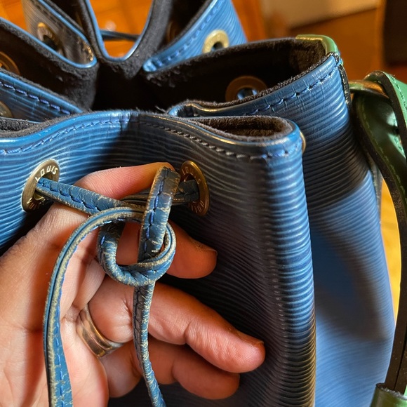 Authentic Louis Vuitton GM Epi Color Block Bucket Bag - Picture 15 of 16